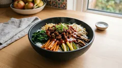 野菜が主役のOMNIミンチビビンバ—別炒めで水っぽくならない、満足どんぶりレシピ